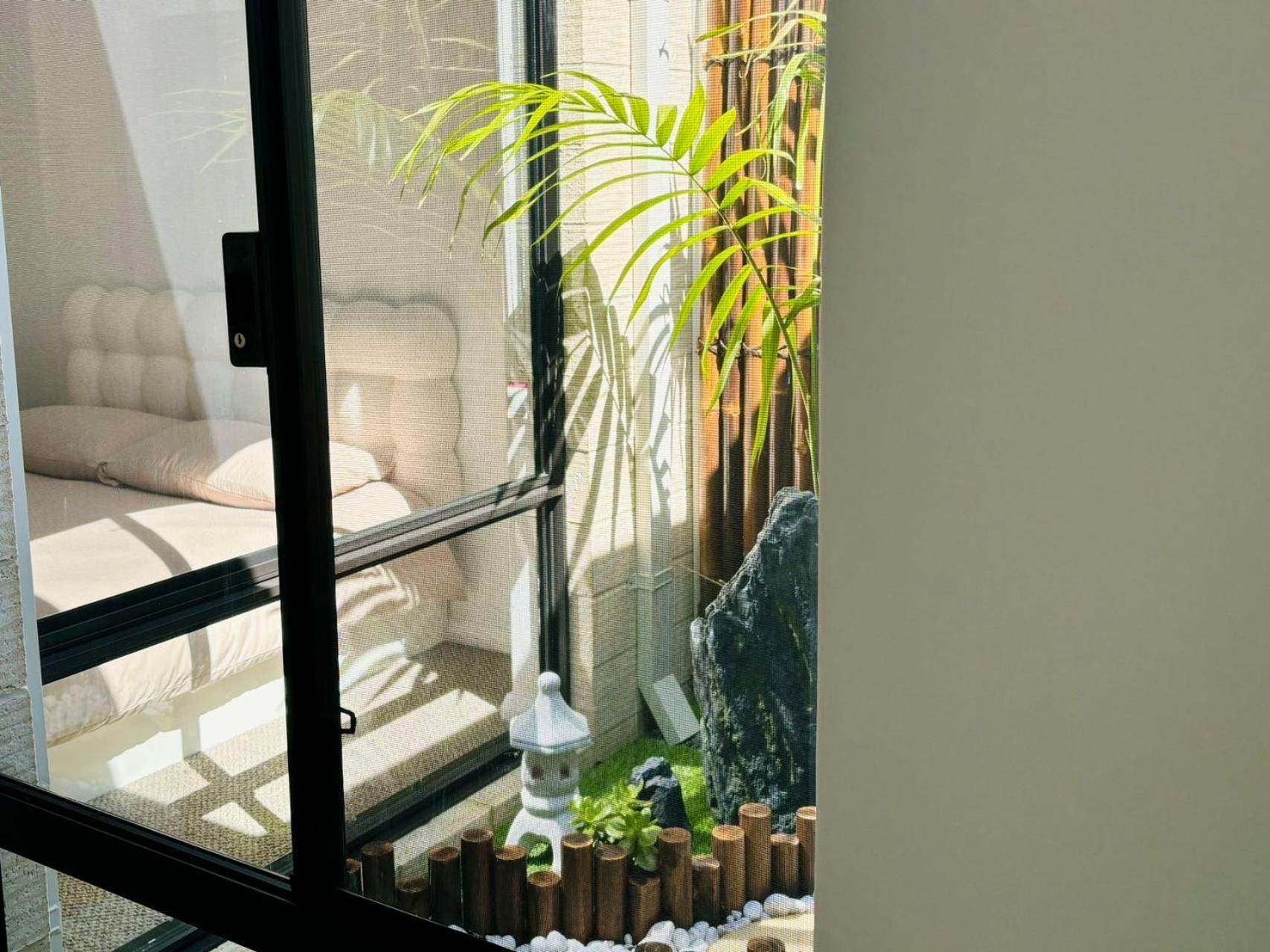 New Modern Retreat Steps From Shops & Eats *